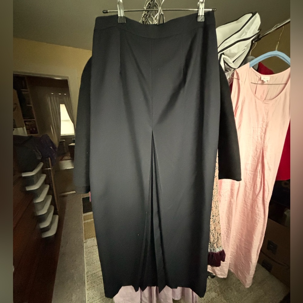 J. Peterman Long Navy Front-pleat skirt
